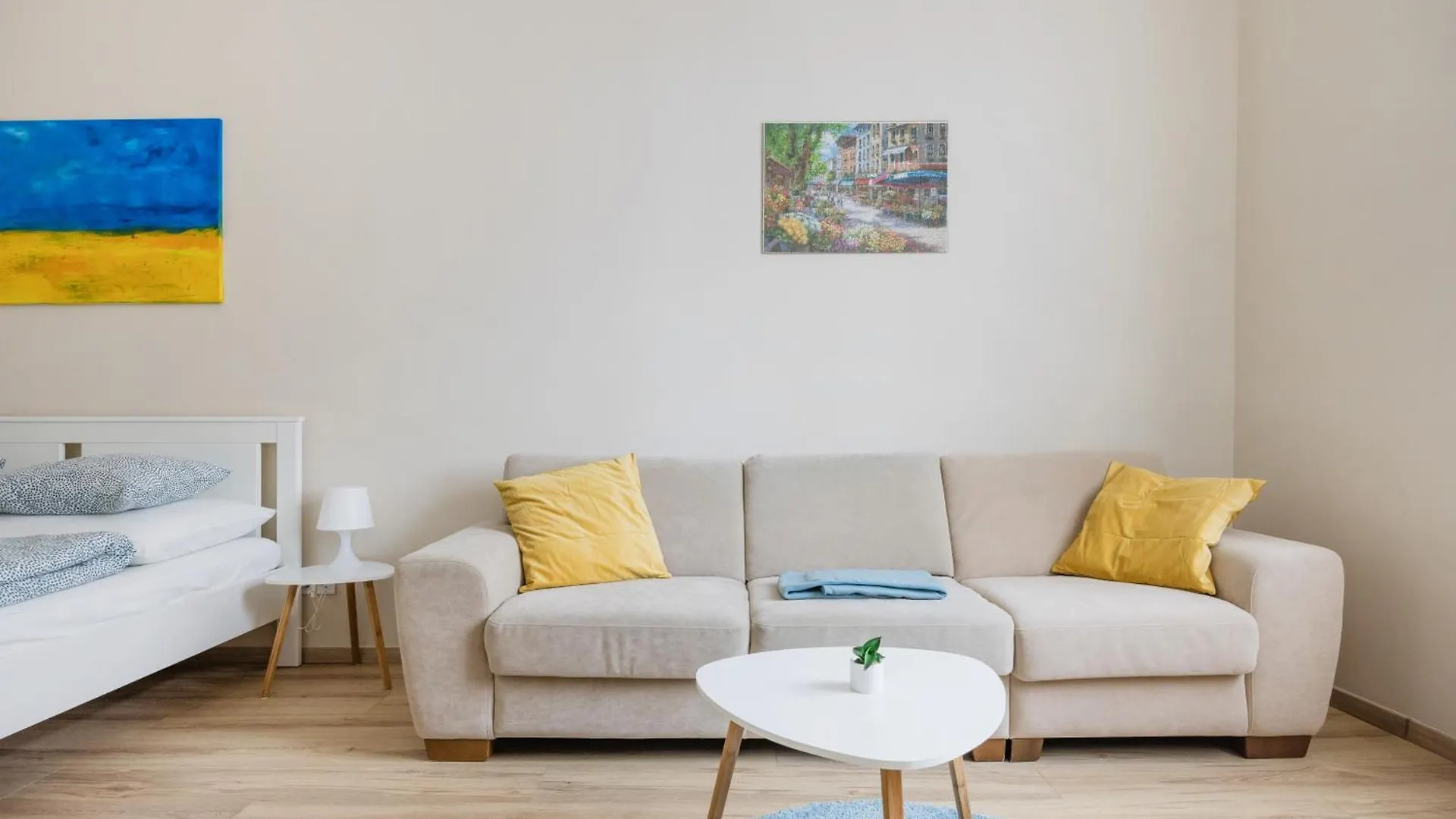 Stylish New Apartment With 2 Bedrooms In Buda 2 Budapest